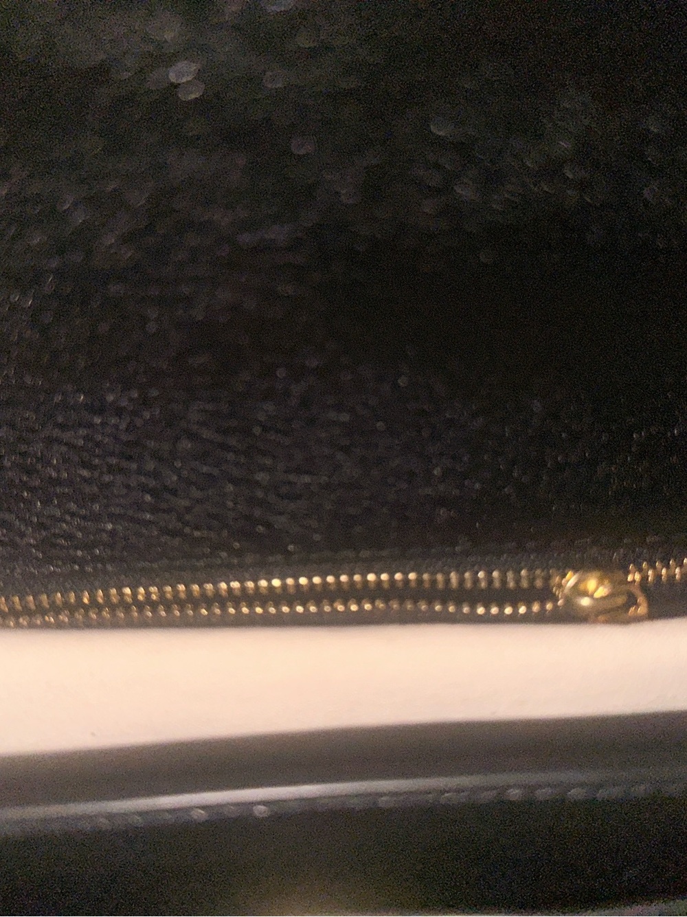 Tory Burch Black Quilted Shoulder Bag with Gold Chain - Picture 4 of 4